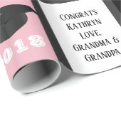 カスタマイズ可能な卒業ピンク ラッピングペーパー (ロールコーナー)