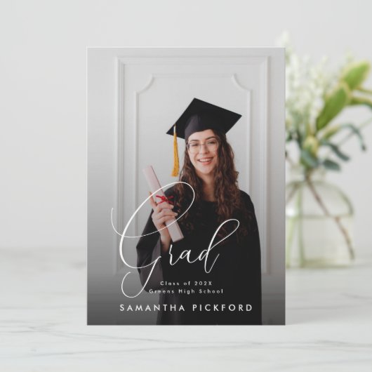 カスタマイズ可能な卒業発表フォトグラード 案内状 (スタンド正面)