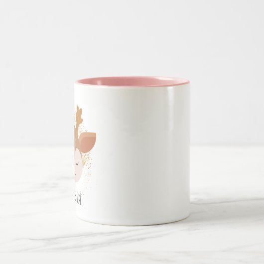 カスタマイズ可能な可愛い鹿のパーソナライズされたクリスマス ツートーンマグカップ (中央)