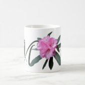 カスタマイズ可能な名前メラニーかわいらしピンクフローラかわいい コーヒーマグカップ (中央)