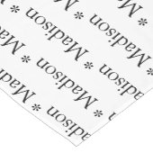 カスタマイズ可能な名前文字白黒パターン ショートテーブルランナー (コーナー)