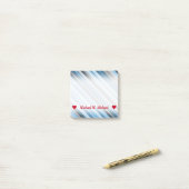 カスタマイズ可能な名前；青と灰色のストライプ ポストイット (デスク上)