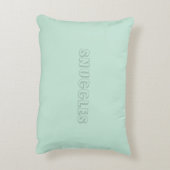 カスタマイズ可能な名前"Snuggles" seafooam mint green アクセントクッション (裏面(縦))