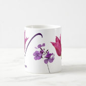 カスタマイズ可能な名前Victoriaモノグラムかわいらしフローラ コーヒーマグカップ (中央)