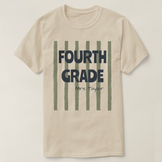 カスタマイズ可能な小学4年生ストライプ教師名セージグリーン Tシャツ (デザイン正面)