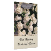 カスタマイズ可能な新郎新婦ホワイトローズ結婚ズ クリップボード (右)