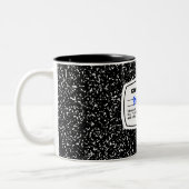 カスタマイズ可能な構成のノート ツートーンマグカップ (左)