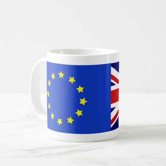 カスタマイズ可能な欧州旗とイギリス国旗 コーヒーマグカップ (正面左)