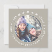 カスタマイズ可能な母の娘Taupeメリークリスマス シーズンカード (正面)