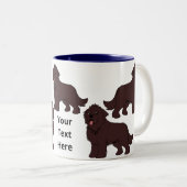 カスタマイズ可能な漫画の茶色のnewfoundland ツートーンマグカップ (正面右)