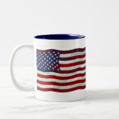 カスタマイズ可能な米国の旗のマグ ツートーンマグカップ (左)
