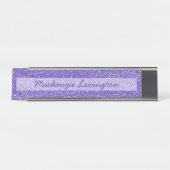 カスタマイズ可能な紫のグリッター | Chic Sparkle デスクネームプレート (正面)