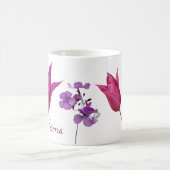 カスタマイズ可能な紫の春の花ビクトリア名 コーヒーマグカップ (中央)