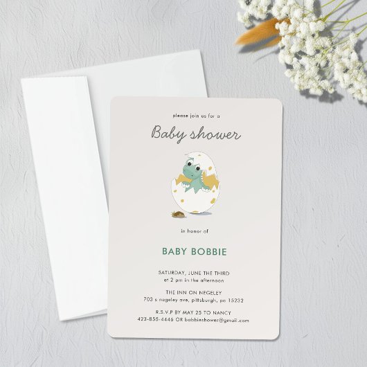 カスタマイズ可能な緑のDinoパーティーテーマベビーシャワー 招待状