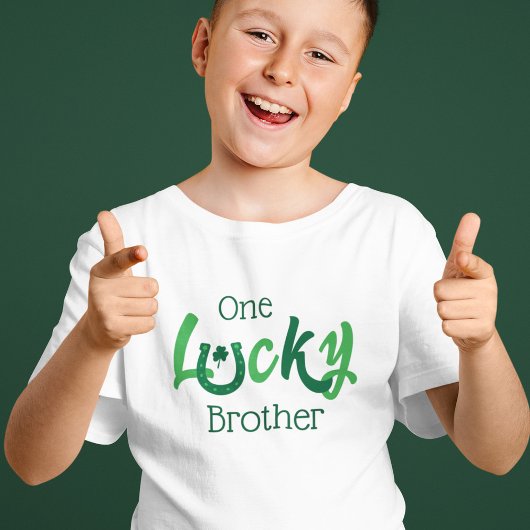 カスタマイズ可能な聖パトリックの日のデザイン|One Lucky Brother Tシャツ