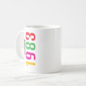 カスタマイズ可能な誕生日月と年のギフト コーヒーマグカップ (正面左)