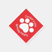 カスタマイズ可能な誕生日PAWty – 赤 スタンダードカクテルナプキン (角)