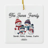 カスタマイズ可能な雪だるまファミリーの4休日 セラミックオーナメント (正面)