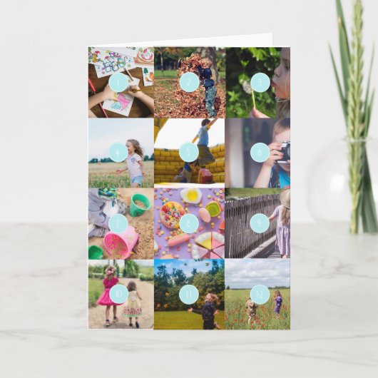 カスタマイズ可能な12枚の写真を追加 カード (正面)