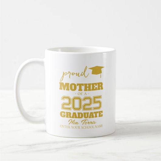 カスタマイズ可能な2025年卒業生の自慢の母 コーヒーマグカップ (左)