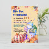 カスタマイズ可能な「ベビー1st誕生日の恐竜パーティー」 招待状 (スタンド正面)