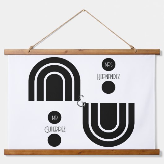 カスタマイズ可能な「ミスター&ミセス」ウッドトップタペストリー 吊り下げ型タペストリー (正面)