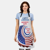 カスタマイズ可能な「単なる愛国の妻を満たす」 エプロン (着用した状態)