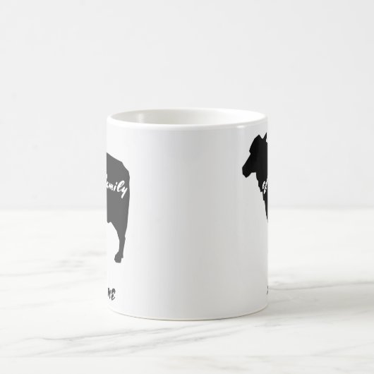 カスタマイズ可能な「家族のブラックシープ」 コーヒーマグカップ (中央)