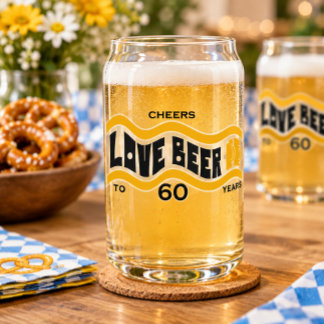 カスタマイズ可能な「CHEERS TO YEARS」で愛を祝うビール缶グラス ガラス缶