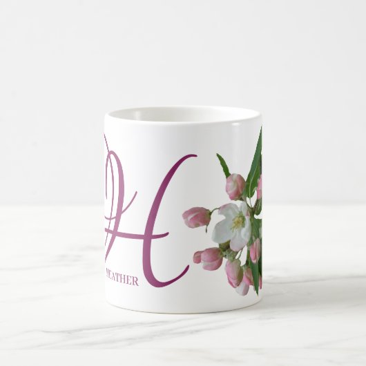カスタマイズ可能なHeather名モノグラムピンクフローラ コーヒーマグカップ (中央)