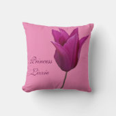 カスタマイズ可能なLizzy名パーソナライズされたピンクのバラ クッション (正面)
