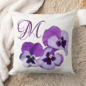 カスタマイズ可能なMモノグラム紫かわいらしのパンジー植物 クッション (ブランケット)