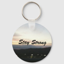 カスタマイズ可能なstay strongキーチェーン