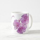 カスタマイズ可能なValerie名ピンクのフローラボーおもしろい コーヒーマグカップ (正面右)