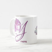 カスタマイズ可能なYvette名ピンクのバラ花boho コーヒーマグカップ (正面左)