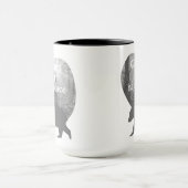 カスタマイズ可能"キャンプは私の幸せな場所マグカップ マグカップ (中央)