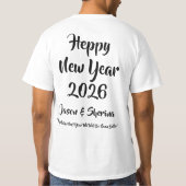 カスタマイズ可能 2026年 謹賀新年 名前入り Tシャツ (裏面)