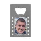 カスタマイズ2枚の写真とグレーと白 クレジットカード栓抜き (裏面)