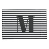 カスタマイズ、イニシャルモノグラムのパーソナライストライプズ 枕カバー (正面右)