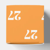 カスタマイズ/イニシャル付きホワイトレターナンバサフラン フェイバーボックス (上部)