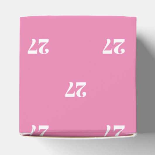 カスタマイズ/イニシャル白い番号ピンクのギフト フェイバーボックス (上部)