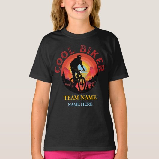 カスタマイズ 名前入り クールバイカー 自転車チーム Tシャツ (正面)