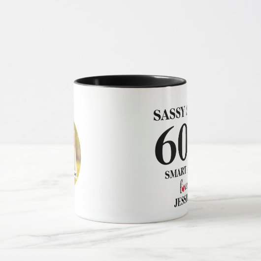 カスタマイズSassy6おもしろい誕生日 マグカップ (中央)