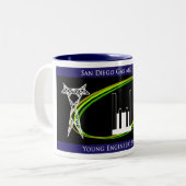 カスタマイズSDG&Eの若いエンジニアの社会- ツートーンマグカップ (正面左)