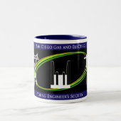 カスタマイズSDG&Eの若いエンジニアの社会- ツートーンマグカップ (中央)