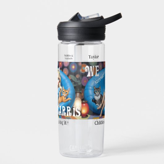 カスタムおもしろい子なし猫レディースKAMALA 2024 ウォーターボトル (左面)