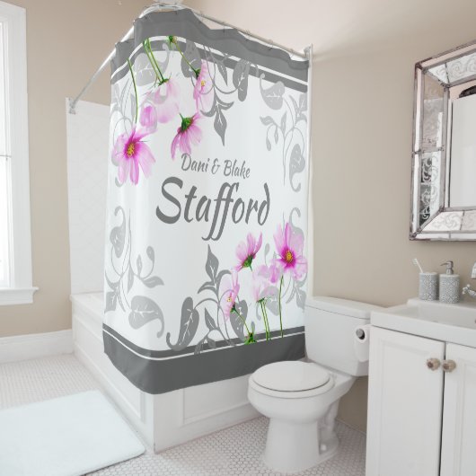 カスタムかわいらしPink Cosmosエレガントが名前を喜ぶ シャワーカーテン (インサイチュ)