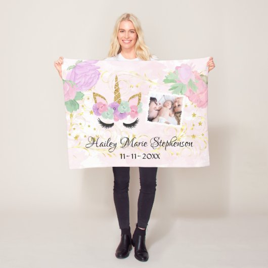 カスタムでパーソナライズなユニコーンの女の赤ちゃんの写真 フリースブランケット (インサイチュ)