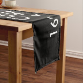 カスタムでパーソナライズな黒16" x 90"テーブルのランナー ミディアムテーブルランナー (インサイチュ)