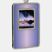 カスタムで甘いモルディブの日没のゴンドラの青いピンク シルバープレートフレームオーナメント (右)